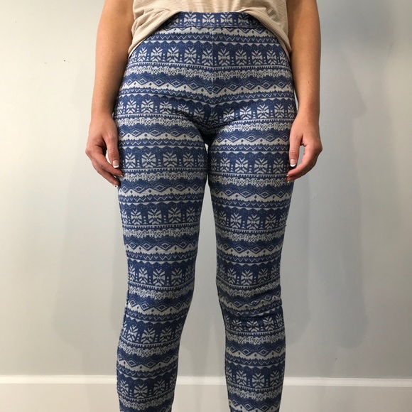 blue patterned leggings